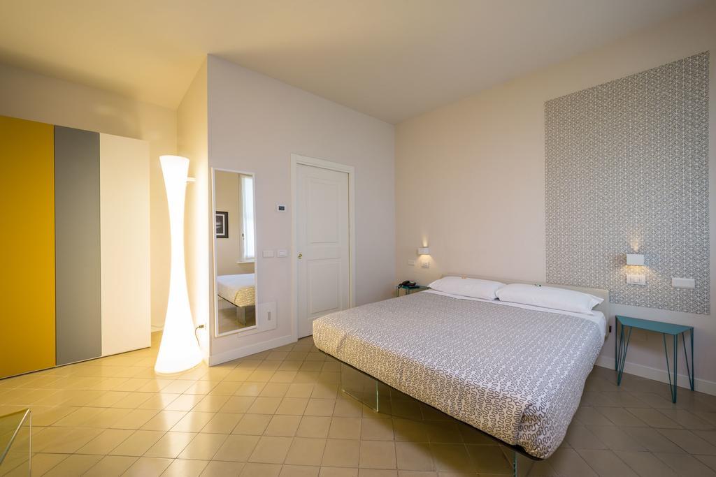 Hotel Forlanini 52 Parma Eksteriør billede